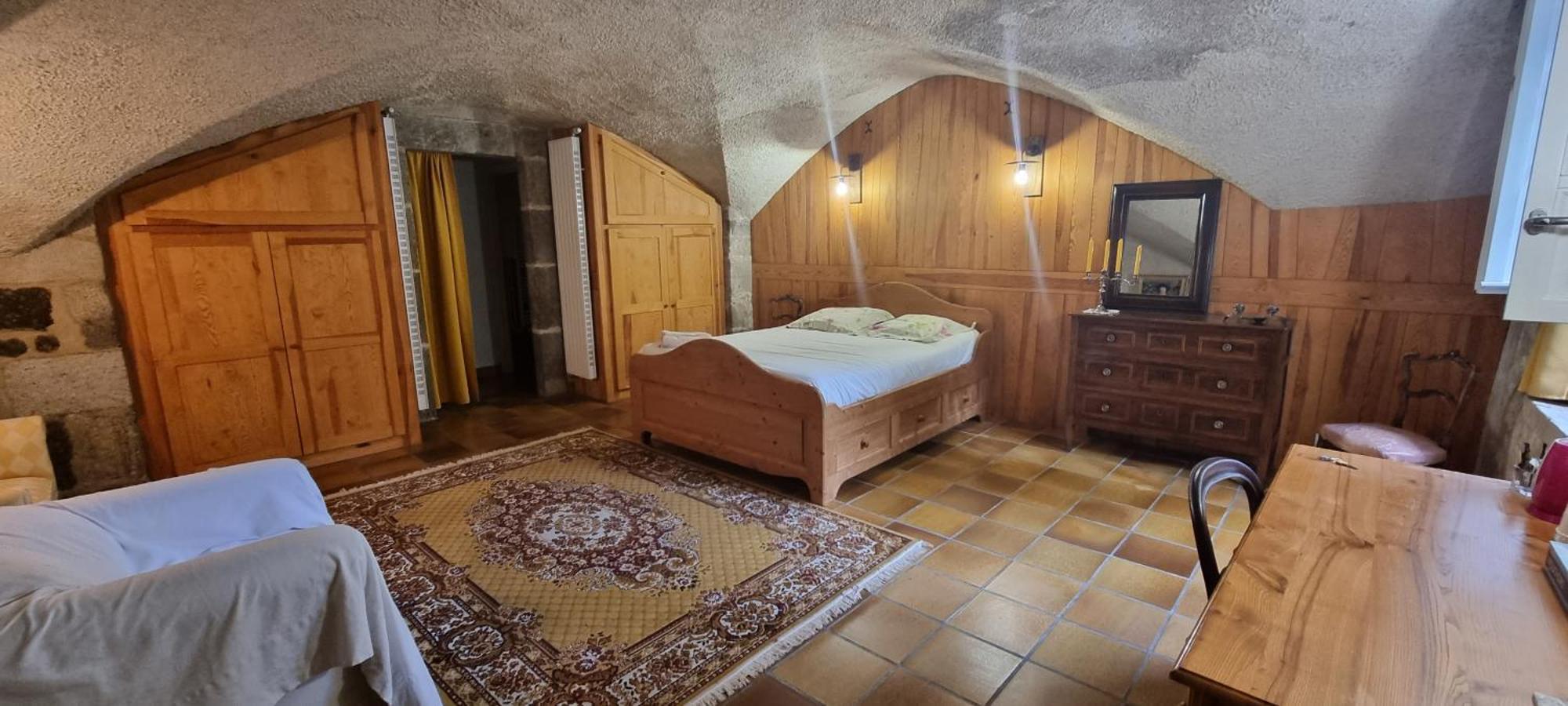 Maison Au Loup - Superbe Ancien Hotel Particulier Du Xvie Siecle Au Coeur De La Vieille Ville Du Puy Le Puy-en-Velay Exterior photo